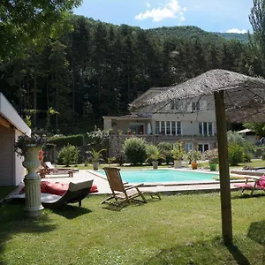 Bed & Breakfast A L'oree Du Bois - D'hotes, Hostun